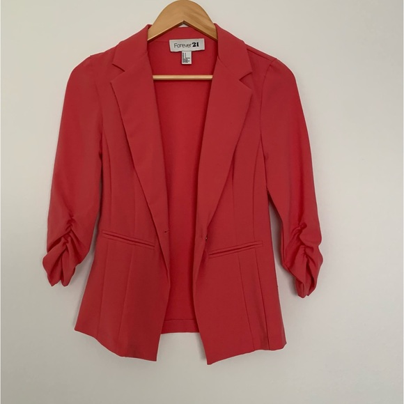 🌿 Forever 21 pink scrunch sleeve blazer suit jacket - Picture 2 of 3